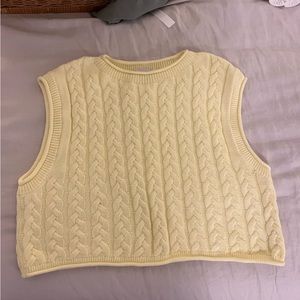 Zara pale yellow knit cropped vest